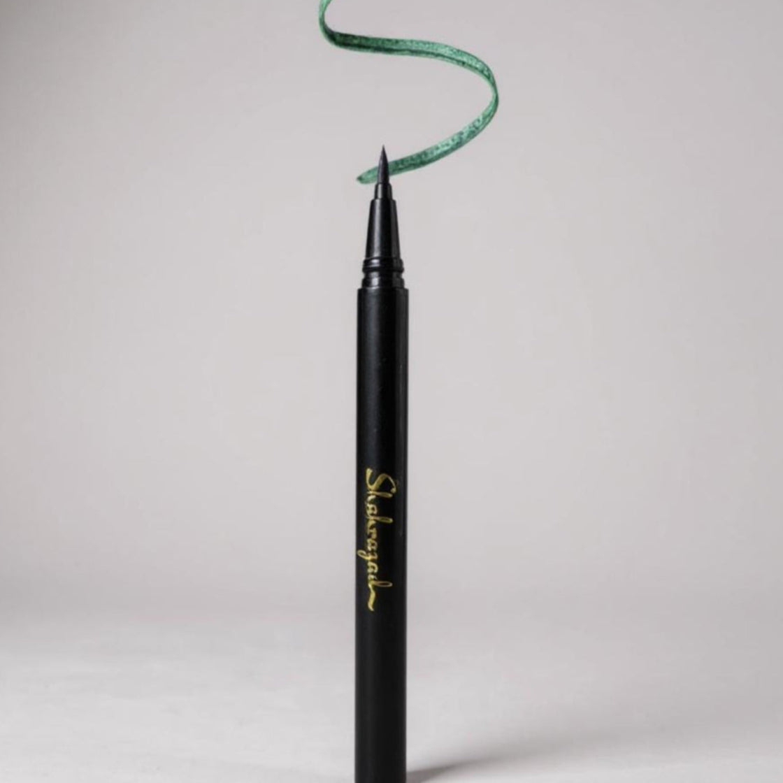 Mystic Trace – Waterproof Eyeliner